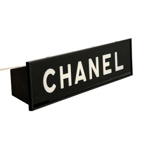 chanel leuchtreklame